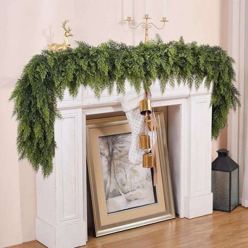 Jolly Cedar Garlands